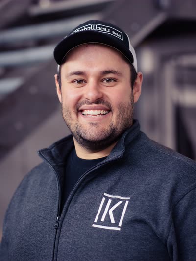 Porträtaufnahme von Reto Kunz, Projektleiter bei der K-Metallbau GmbH